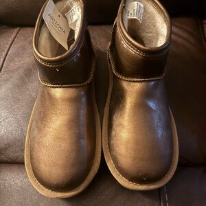 Arizona Jean Company Kids Metallic Brown Boots